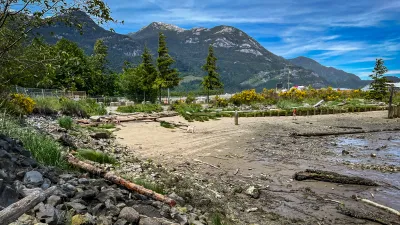 Existing beach at Oceanfront Squamish development
